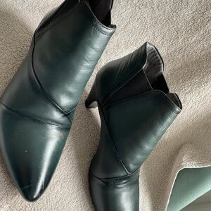 Elegant Black Ankle Boots